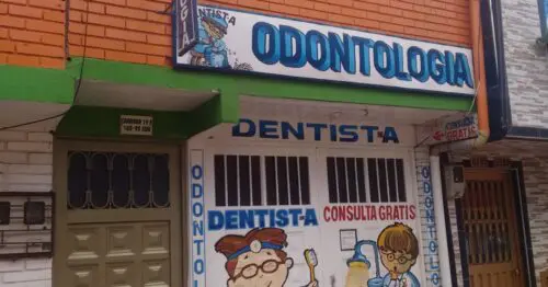 DENTISTA ODONTOLOGIA
